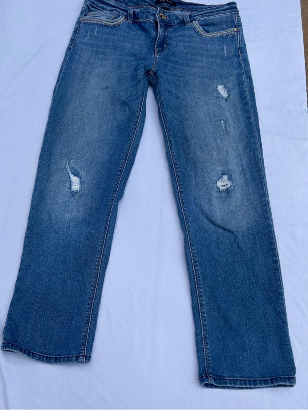 White House Black Market straight leg cropped Blue jeans size 6
